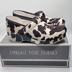 Dansko professional haircalf cow print clogs 38 / 7.5 gently used in box